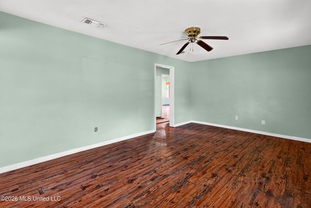 338 Carroll Avenue, Bay Saint Louis, MS 39520
