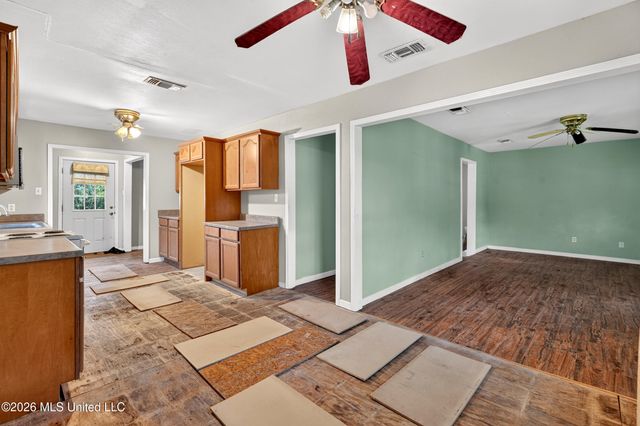 338 Carroll Avenue, Bay Saint Louis, MS 39520