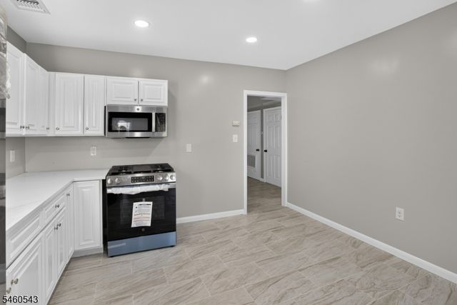 23 Leo Pl, Newark City, NJ 07108