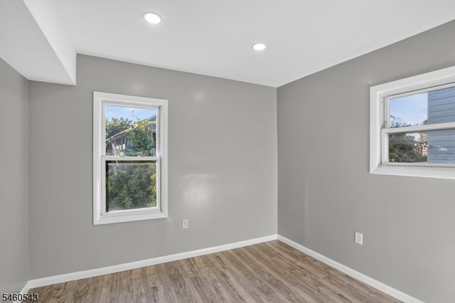 23 Leo Pl, Newark City, NJ 07108
