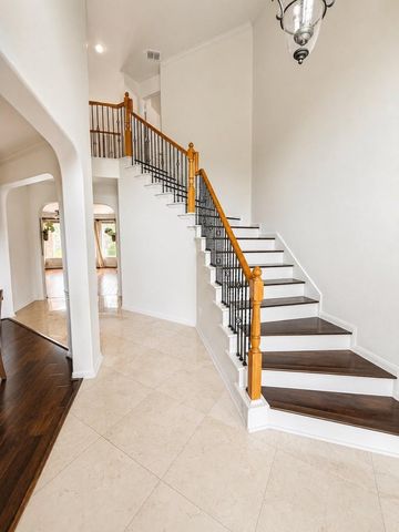 822 Floriencia Street, Sugar Land, TX 77479