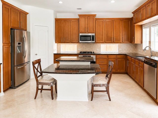 822 Floriencia Street, Sugar Land, TX 77479