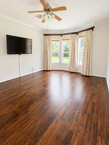 822 Floriencia Street, Sugar Land, TX 77479