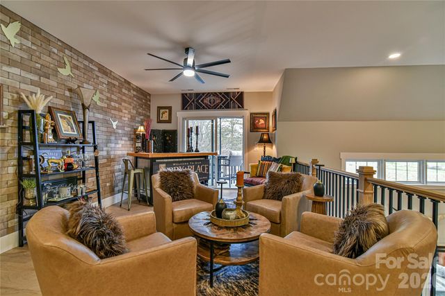 138 Mavrick Drive, Mills River, NC 28759