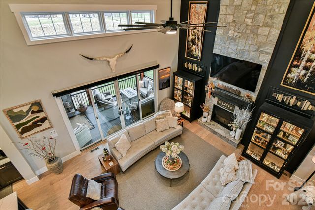 138 Mavrick Drive, Mills River, NC 28759