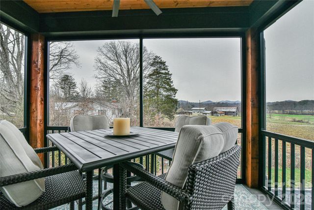 138 Mavrick Drive, Mills River, NC 28759