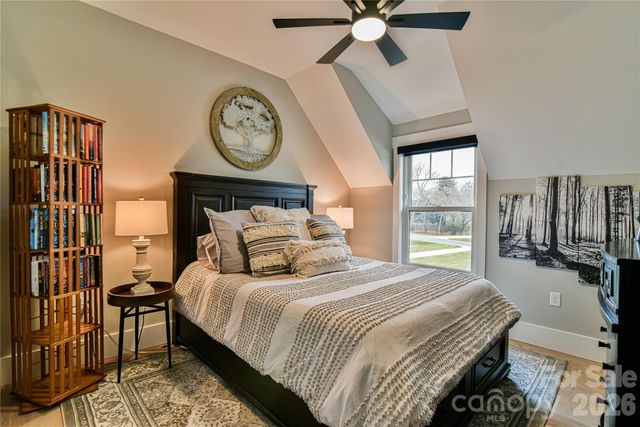 138 Mavrick Drive, Mills River, NC 28759