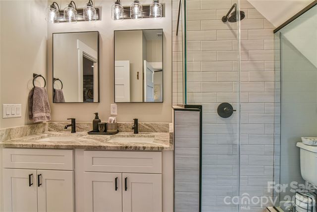 138 Mavrick Drive, Mills River, NC 28759