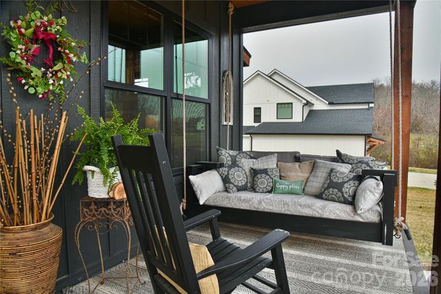 138 Mavrick Drive, Mills River, NC 28759