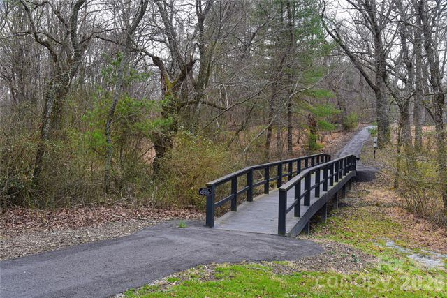 138 Mavrick Drive, Mills River, NC 28759