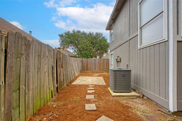 4426 Trace Mill Court, Houston, TX 77066