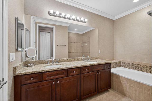 4543 Mediterranean Circle, Palm Beach Gardens, FL 33418