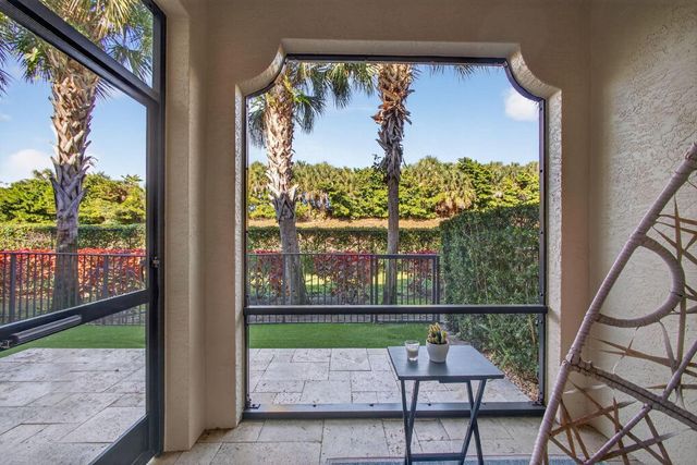 4543 Mediterranean Circle, Palm Beach Gardens, FL 33418