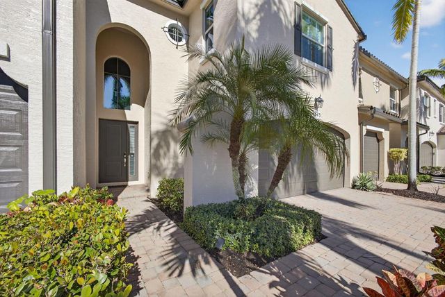 4543 Mediterranean Circle, Palm Beach Gardens, FL 33418