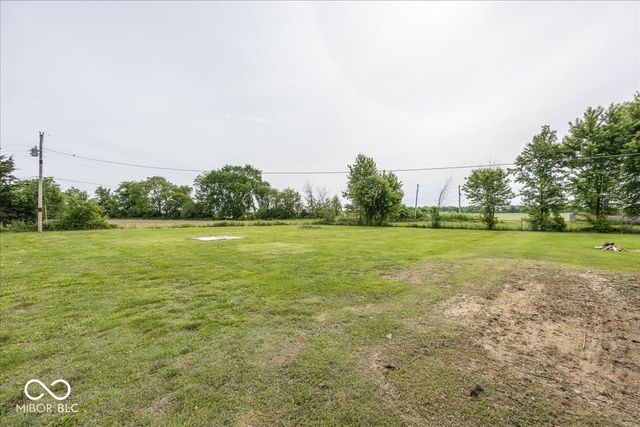 44 W Us Highway 136, Lizton, IN 46149