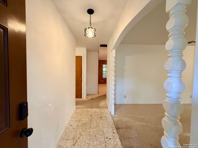 9114 George Kyle, San Antonio, TX 78240