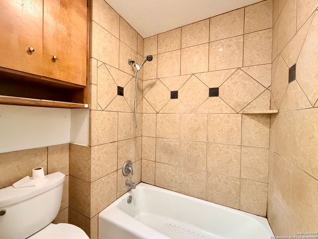 9114 George Kyle, San Antonio, TX 78240
