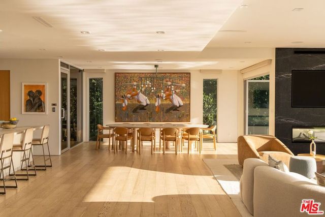 1557 Tower Grove Drive, Beverly Hills, CA 90210