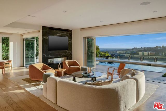 1557 Tower Grove Drive, Beverly Hills, CA 90210