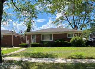 22101 Church Street, Oak Park, MI 48237