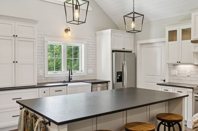 7903 Daugherty Capley Rd, Primm Springs, TN 38476