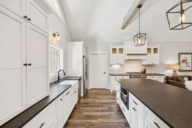 7903 Daugherty Capley Rd, Primm Springs, TN 38476