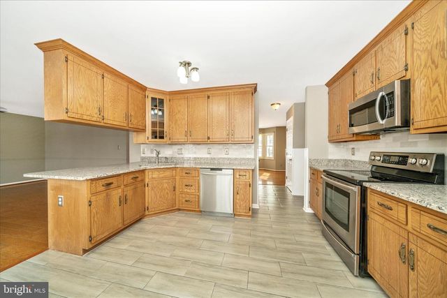 10224 ALLVIEW DR, Frederick, MD 21701