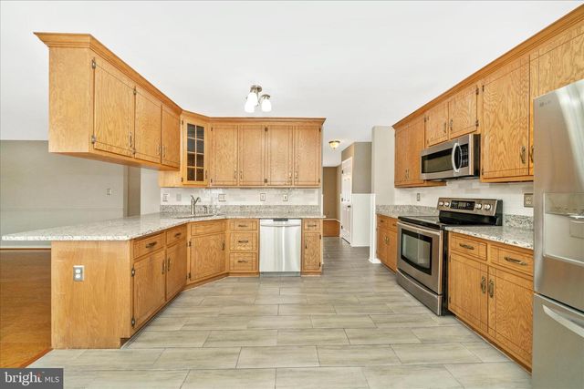 10224 ALLVIEW DR, Frederick, MD 21701