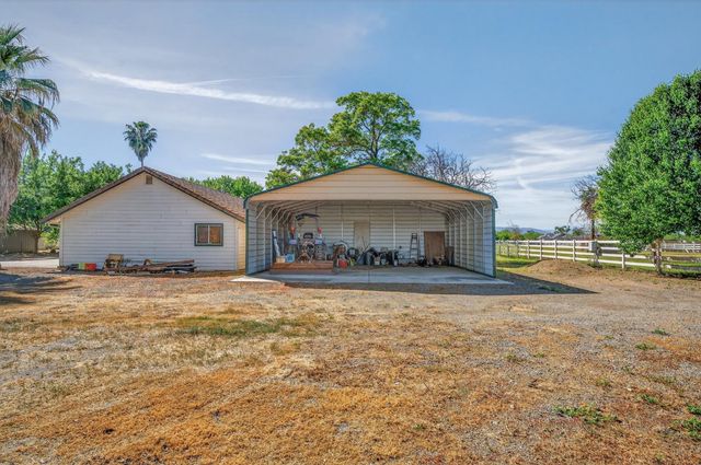 2464 Davis Rd, Williams, CA 95987