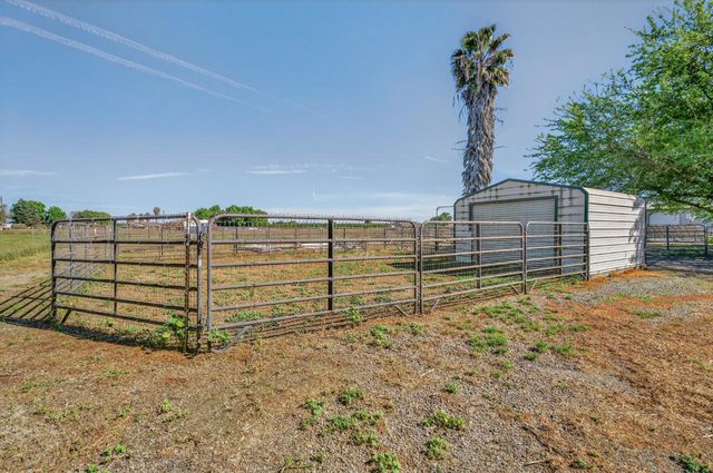 2464 Davis Rd, Williams, CA 95987