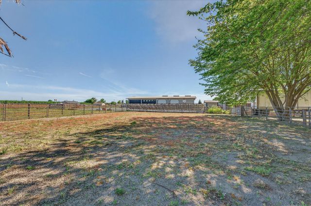 2464 Davis Rd, Williams, CA 95987