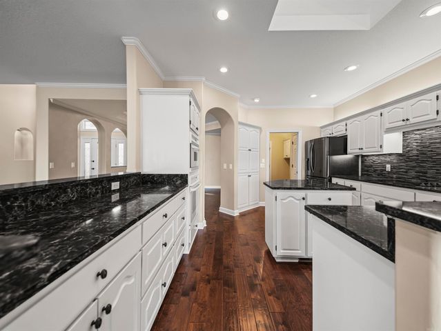 7 Divino Lane, Hot Springs Village, AR 71909