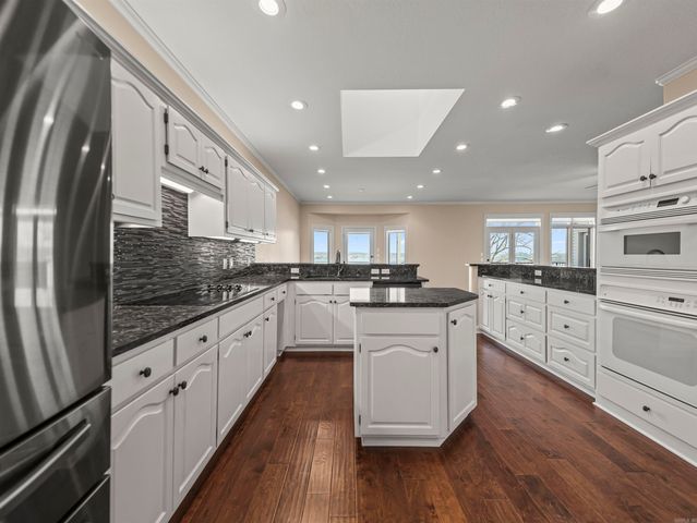 7 Divino Lane, Hot Springs Village, AR 71909