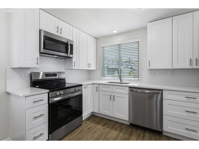 1602 Ne CENTURION Pl, Gresham, OR 97030