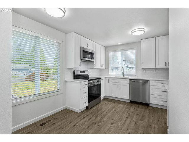 1602 Ne CENTURION Pl, Gresham, OR 97030