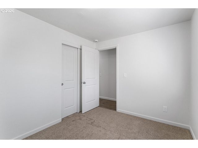 1602 Ne CENTURION Pl, Gresham, OR 97030