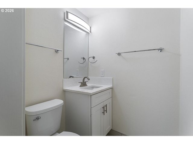 1602 Ne CENTURION Pl, Gresham, OR 97030