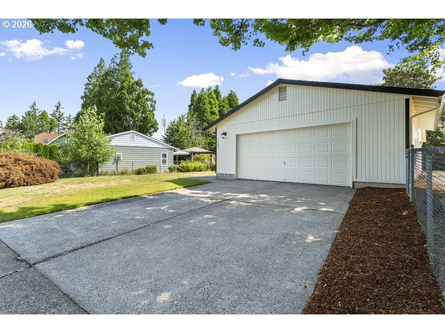 1602 Ne CENTURION Pl, Gresham, OR 97030