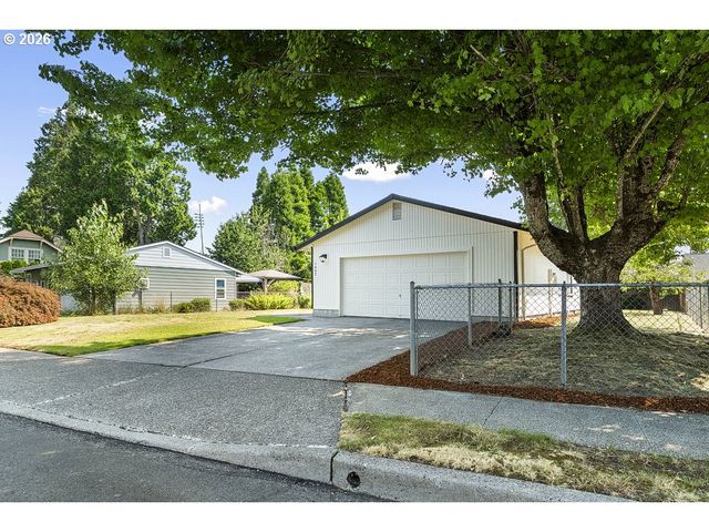 1602 Ne CENTURION Pl, Gresham, OR 97030