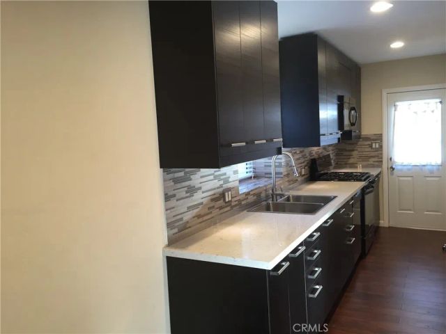 4216 E 15th Street, Long Beach, CA 90804