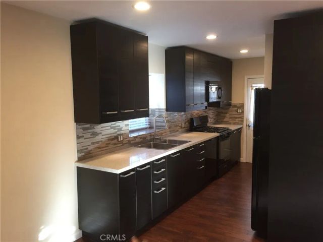 4216 E 15th Street, Long Beach, CA 90804