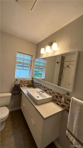 4216 E 15th Street, Long Beach, CA 90804