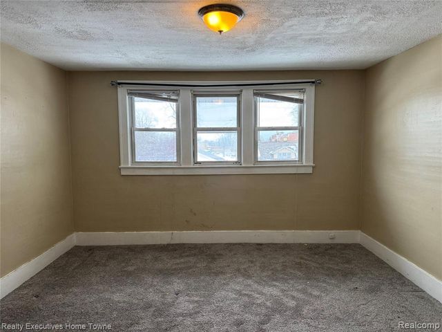 1518 Carleton Street, Port Huron, MI 48060