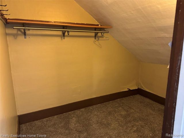 1518 Carleton Street, Port Huron, MI 48060