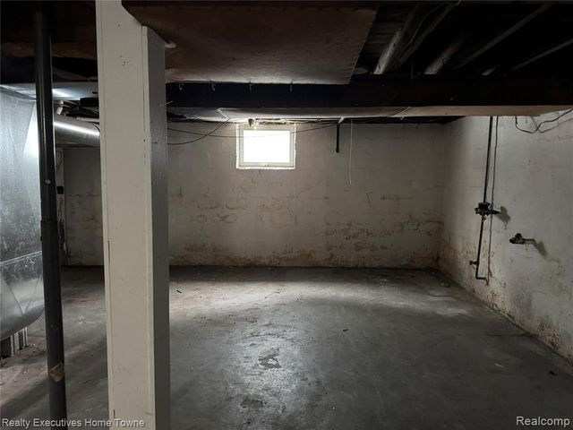 1518 Carleton Street, Port Huron, MI 48060