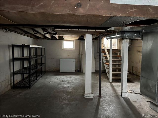 1518 Carleton Street, Port Huron, MI 48060