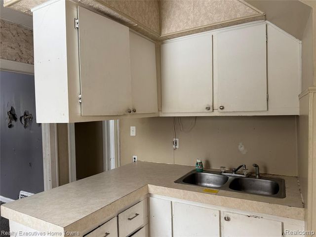 1518 Carleton Street, Port Huron, MI 48060