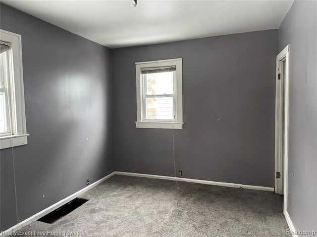 1518 Carleton Street, Port Huron, MI 48060