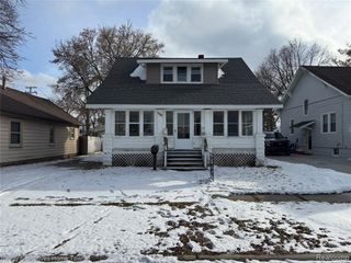 1518 Carleton Street, Port Huron, MI 48060