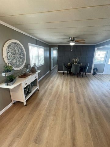 2010 SW 84th Avenue, Davie, FL 33324